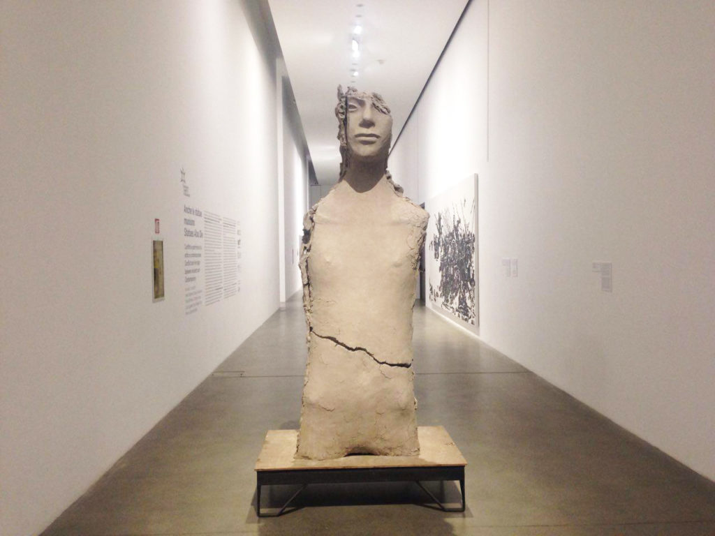 Mark Manders'te çalışıyor