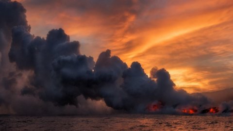 Hawaii: Kilauea erupts, earthquake of magnitude 6.9