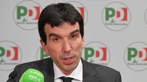 Assemblea Pd: dimissioni Renzi congelate, Martina solo reggente