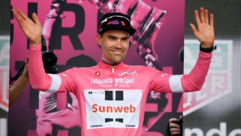 Giro: super Dumoulin trionfa nella crono di Gerusalemme