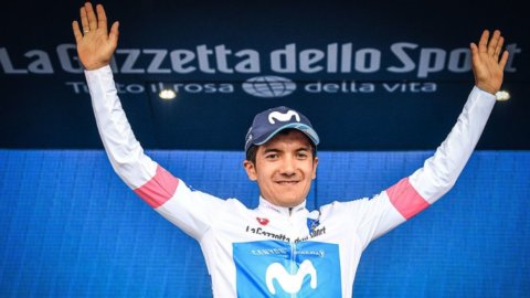 Giro: trionfo di Carapaz, oggi arrivo sul Gran Sasso