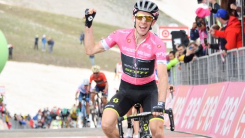 Giro, Yates trennt alle. Aru in voller Krise