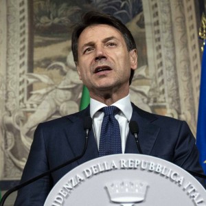 Nasce il Governo Lega-M5S: Conte premier, Tria al Tesoro, Savona ministro di serie B