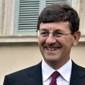 State Generale: se gândește Conte la un plan sau la o carte de vis?