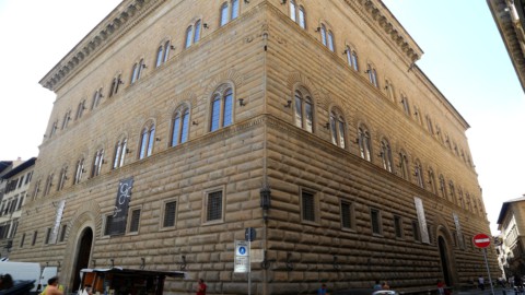 Palazzo Strozzi, program pameran antara kuno dan modern