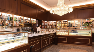 Pasticceria Cova a Milano