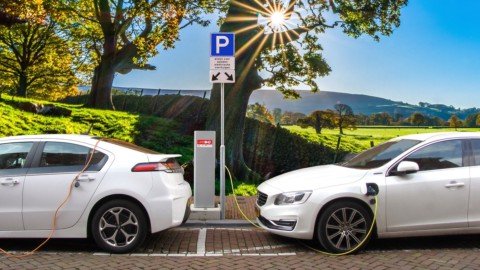 Electric mobility in Europe: where does Italy fit?