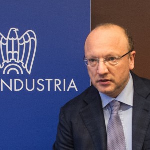 Confindustria al Gobierno: "Necesitamos una maniobra de 32 mil millones"