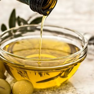 Olio d’oliva italiano: la produzione diventa industriale
