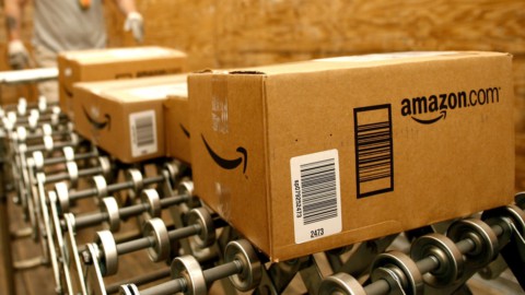 Poste-Amazon accordo per consegna pacchi e-commerce