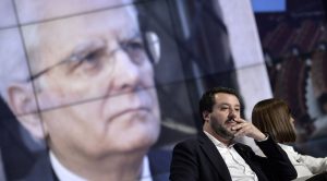 Matteo Salvini e sullo sfondo il presidente Mattarella