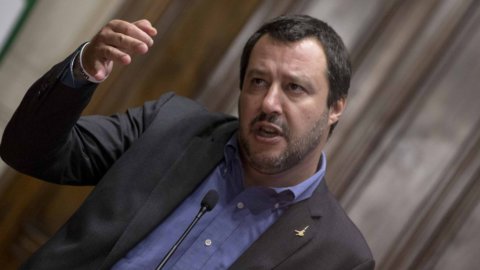 Migran, pendaratan pertama era Salvini: 232 di Reggio