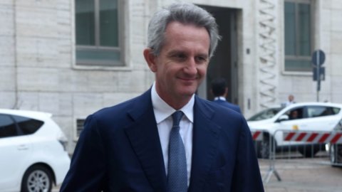 Borsa 18 settembre: battaglia in Mediobanca, oggi il comitato nomine, Generali sui massimi