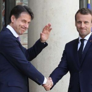 Conte da Macron: “Cambiare Dublino”. Intesa sugli hotspot