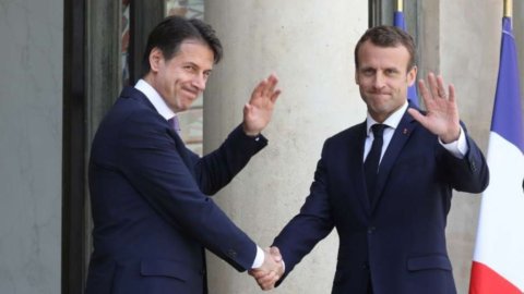 Conte from Macron: "Changing Dublin". Agreement on hotspots