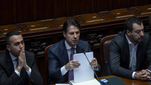 Migrants et réunions secrètes, Conte : "Voici le plan italien"