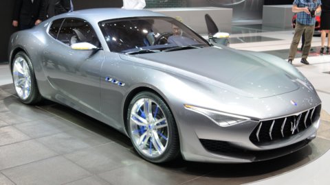 FCA: الیکٹرک کاروں اور Maserati SUVs پر 1,6 بلین