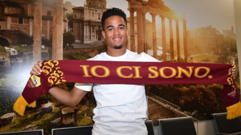 Bursa transfer, Kluivert ke Roma: seri putra seni di Serie A meluas