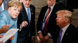 Il presidente Usa Trump e la Cancelliera della Germania Merkel parlano di dazi