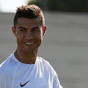 Ronaldo alla Juve: l’affare del secolo è ufficiale, al Real 105 milioni