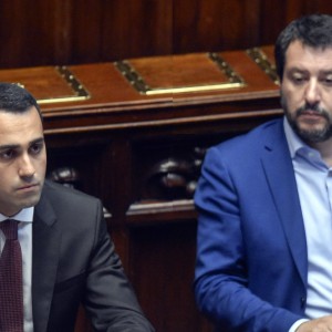 Crisi governo: la Lega vuole il voto, M5S cerca di resistere