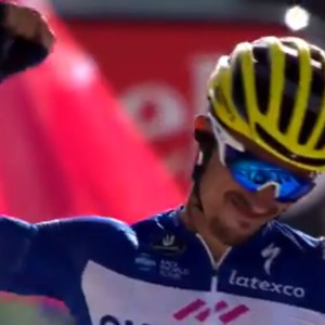 ٹور: Alaphilippe-Van Avermaet جوڑی الپس پر حاوی ہے۔