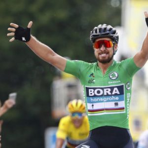 Tur: Sagan mencetak encore dengan mengalahkan rekor Zabel