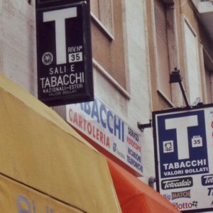 Intesa Sanpaolo lanza retiradas de tabaco