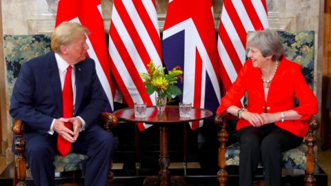 خروج بريطانيا من الاتحاد الأوروبي ، لدى ترامب أفكار أخرى: الولايات المتحدة والمملكة المتحدة تجاه اتفاقية التجارة الحرة