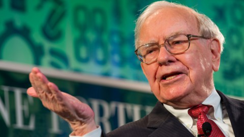 Buffett aims his jets at Linate