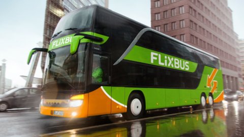 Transport, the FlixBus challenge: "Now electric buses and then trains"