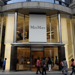 Riassetto Max Mara: 1 miliardo a holding per gestione finanziaria