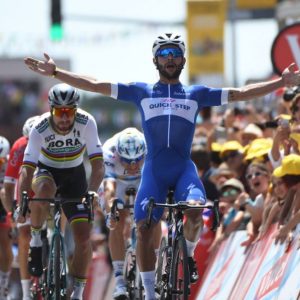 Tour: Gaviria in giallo. Froome cade, Nibali ok