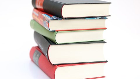 I libri risorgono ma le tipografie sono scomparse: chi li stampa?