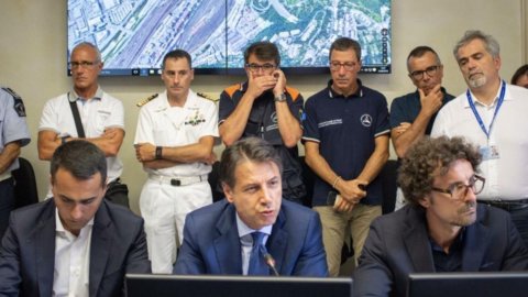 Genova, il Governo punisce Autostrade: via la concessione