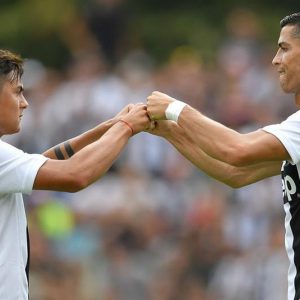 Cristiano Ronaldo e Higuaín superestrellas en Juve-Lazio y Napoli-Milán