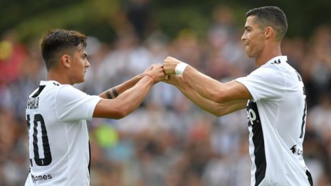 Cristiano Ronaldo e Higuain superstar in Juve-Lazio e Napoli-Milan