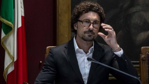 Infrastrutture: 55 stop di Toninelli, battaglia al Cipe