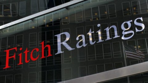 Italia alla sbarra: il rating di Fitch dopo l’asta Btp