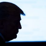 Elezioni Midterm: democratici avanti e Trump ai minimi storici, ma sul voto aleggia lo spettro di un nuovo 6 gennaio