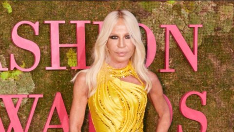 Versace geht für 1,8 Milliarden an Michael Kors: Hier sind die Details der Vereinbarung