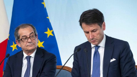 Manovra: Governo spaccato. E Moscovici porta la lettera dell’Ue