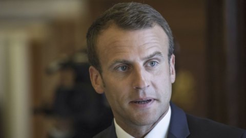 Criza lui Macron, un lider mai singuratic, dar mereu curajos