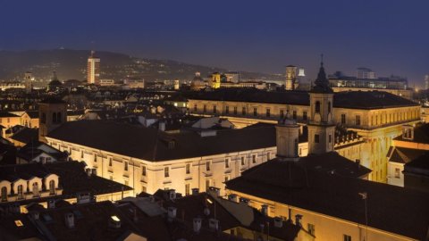 Quadrato, das zeitgenössische Gebäude im alten Herzen von Turin