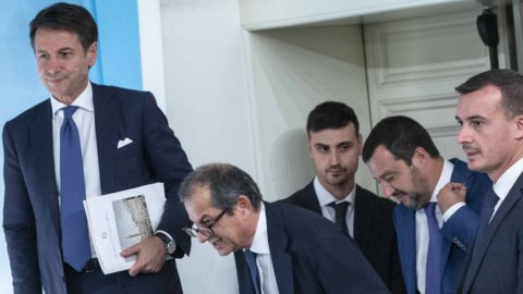 Manovra, la Ue ha già bocciato il Def e il deficit al 2,4%