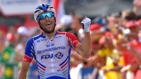 Lombardia: trionfa Pinot, sfida epica con Nibali