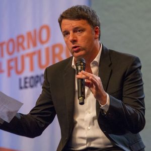 Renzi corteja democratas reformistas e desafia Schlein: "Você tenta obter 41% nas eleições europeias"