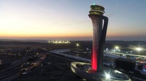 La Torre di controllo dell'aeroporto di Istanbul, disegnata da Pininfarina
