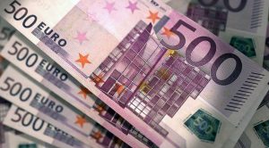 Banconote da 500 euro, soldi a palate