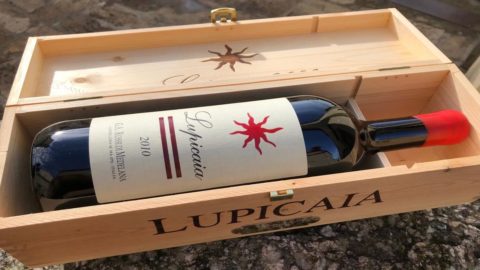 Lupicaia，对未受污染的自然的赞美